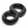 Silikónový erekčný krúžok čiernej farby v tvare osmičky.