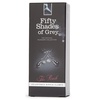 Balenie kovových svoriek na bradavky The Pinch z kolekcie Fifty Shades of Grey.