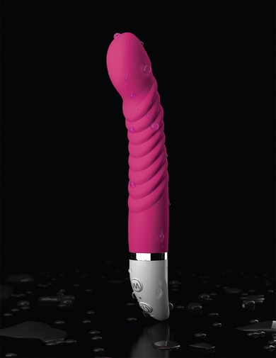Malý jemne zakrivený vibrátor ružovej farby na bod G z veľmi kvalitného materiálu a vrúbkovaným povrchom.
