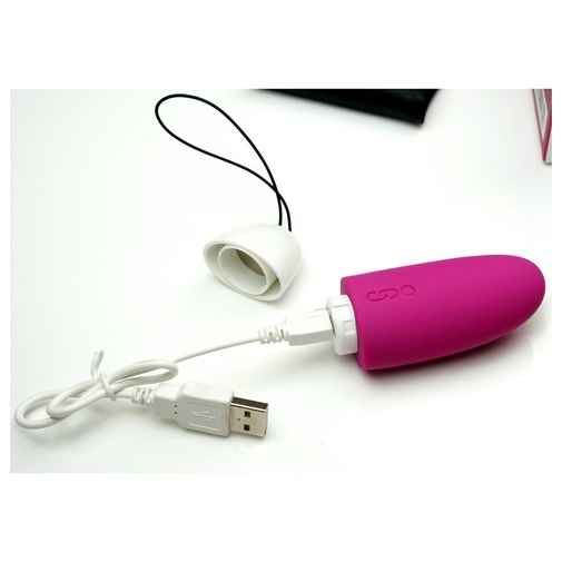 Nabíjatelné vibračné vajíčko pripojené pomocou USB.
