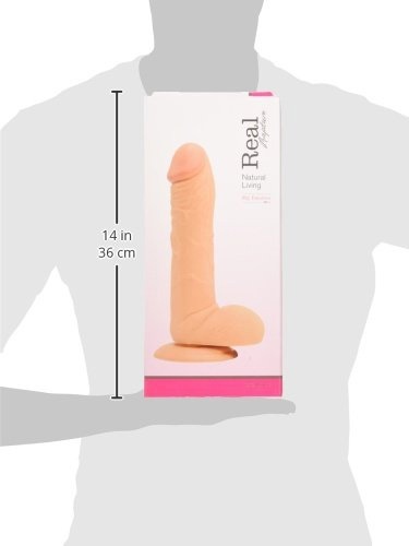Detail na obrovskú veľkosť realistického dilda v tvare penisu telovej farby s veľkou prísavkou.