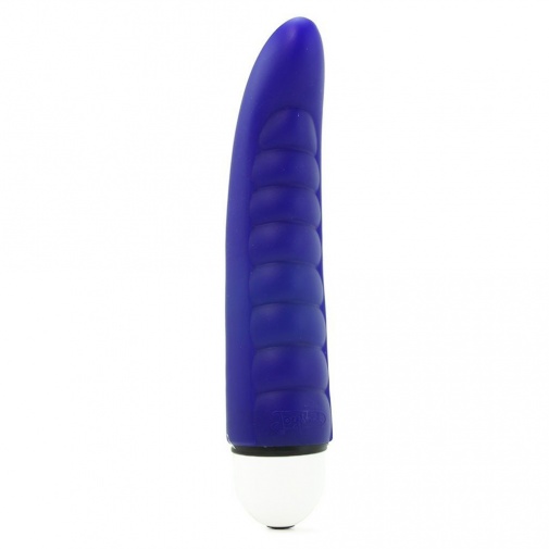 Vodotesný ohybný silikónový vibrátor modrej farby s rebierkovitým povrchom a desiatimi módmi vibrácii.